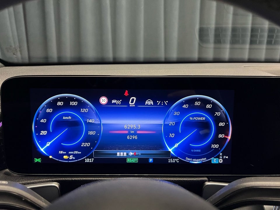 Mercedes EQB250+ Progressive 5d