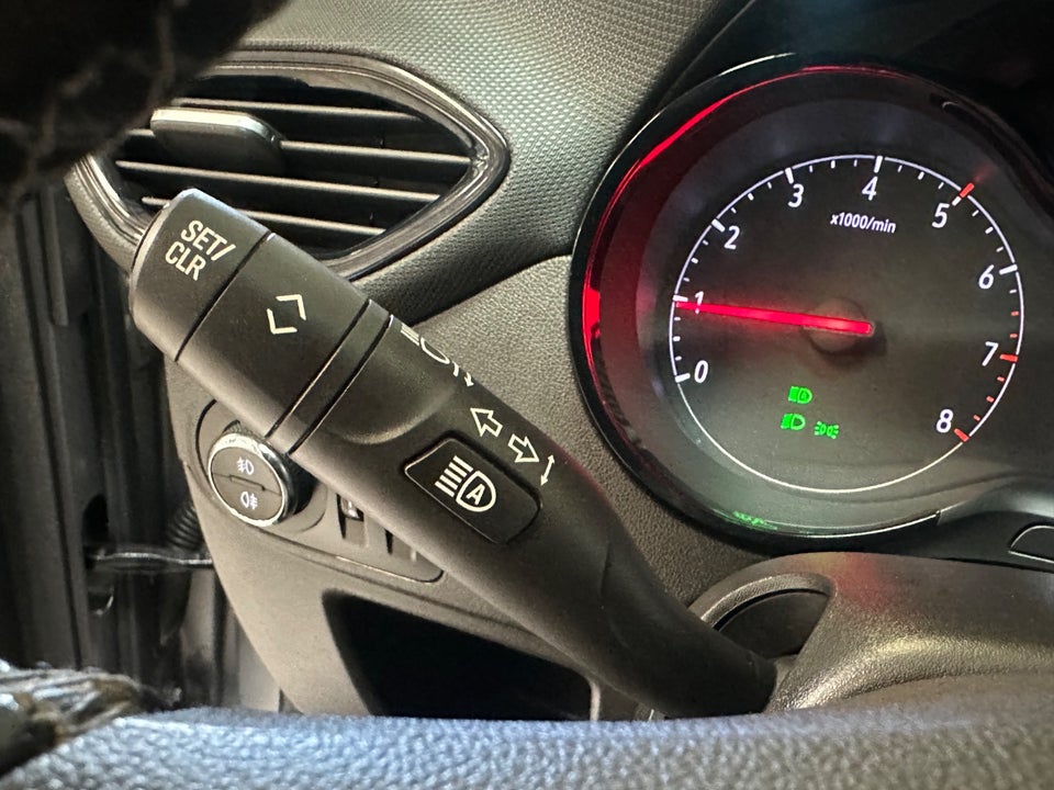 Opel Crossland 1,2 T 110 GS Line 5d