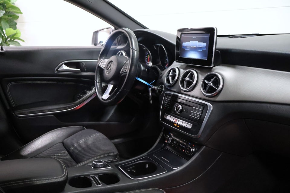 Mercedes CLA200 d 2,2 Urban Shooting Brake aut. 5d