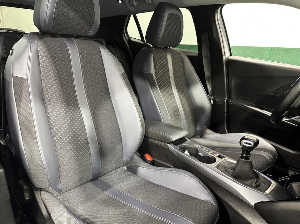 Peugeot 2008 1,5 BlueHDi 100 Allure 5d