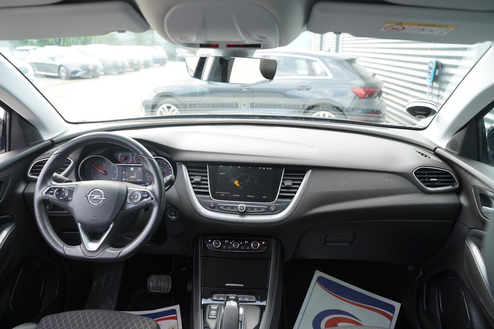 Opel Grandland X 1,6 Hybrid Ultimate aut. 5d