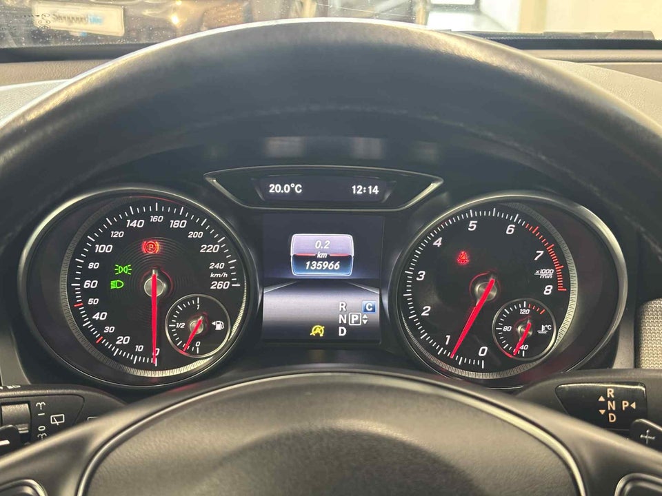 Mercedes CLA200 1,6 Shooting Brake aut. 5d