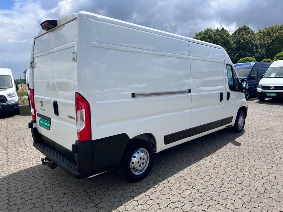 Peugeot Boxer 335 2,2 BlueHDi 140 L3H2 Premium