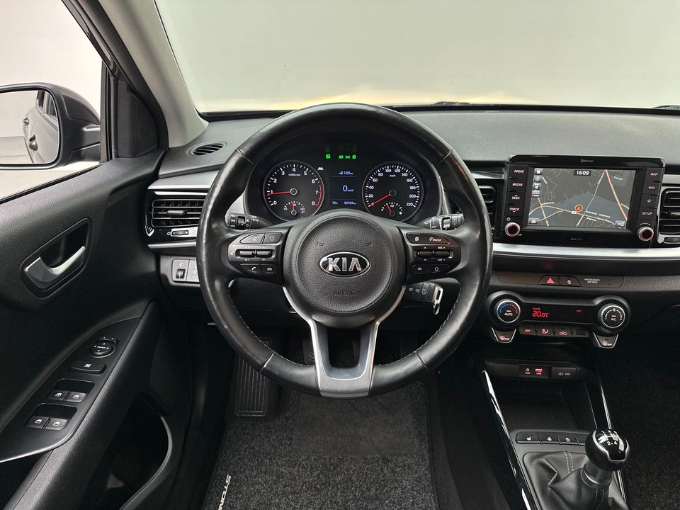 Kia Stonic 1,2 Attraction 5d