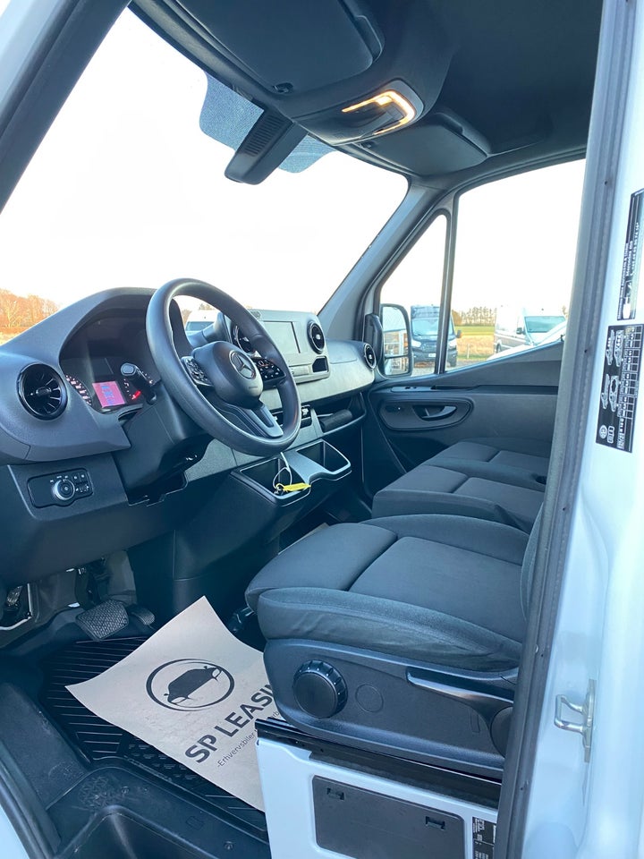 Mercedes Sprinter 317 2,0 CDi A2 Kassevogn aut. RWD