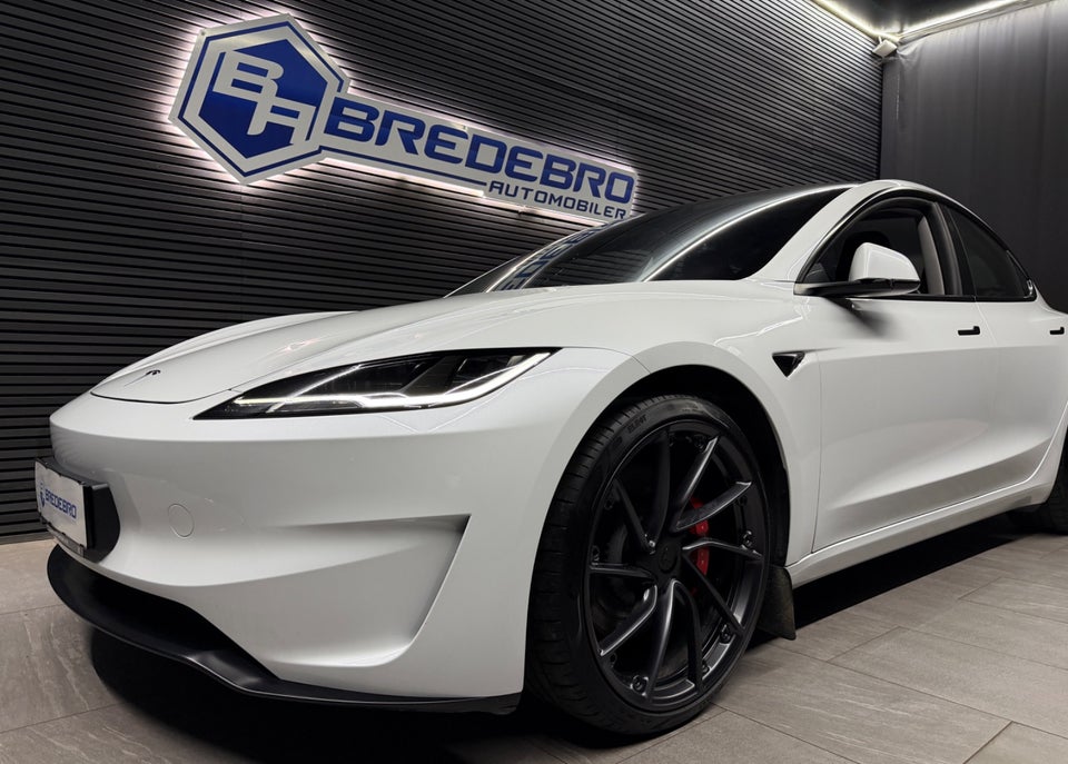 Tesla Model 3 Performance AWD 4d