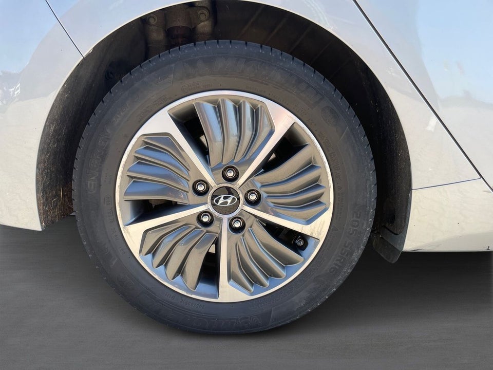 Hyundai Ioniq 1,6 PHEV Premium+ DCT 5d