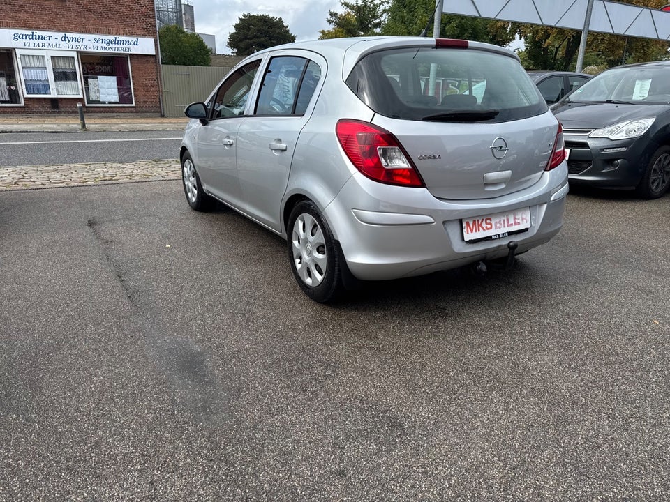 Opel Corsa 1,4 16V Enjoy aut. 5d