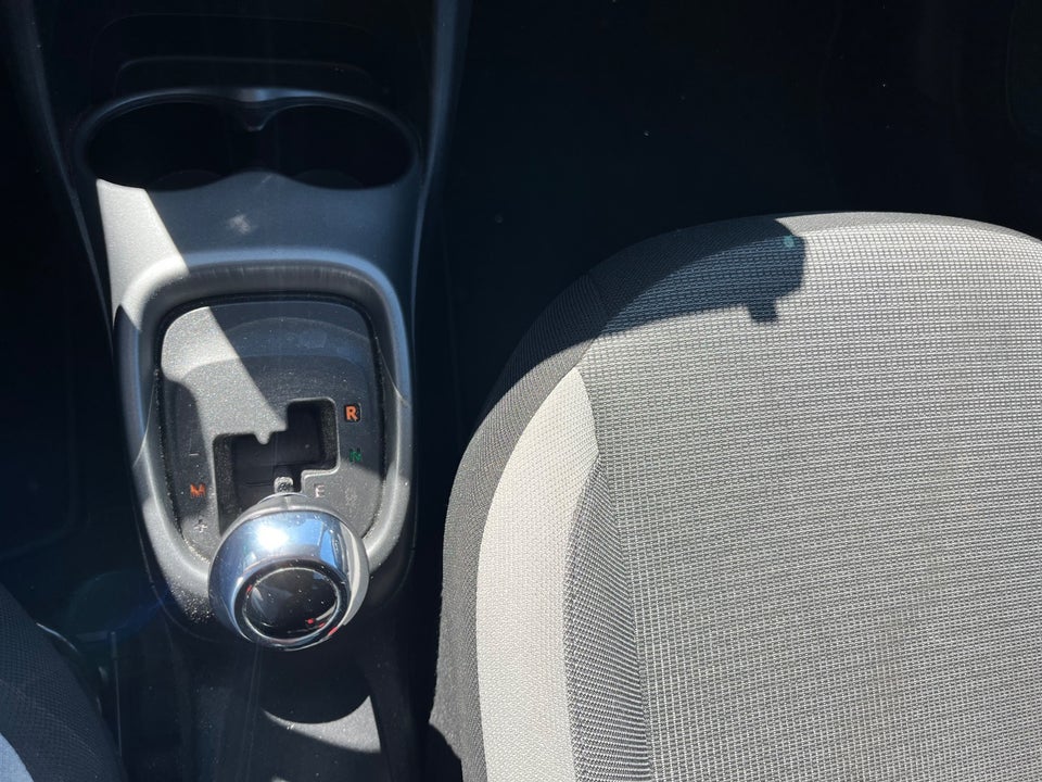 Toyota Aygo 1,0 VVT-i x-press x-shift 5d