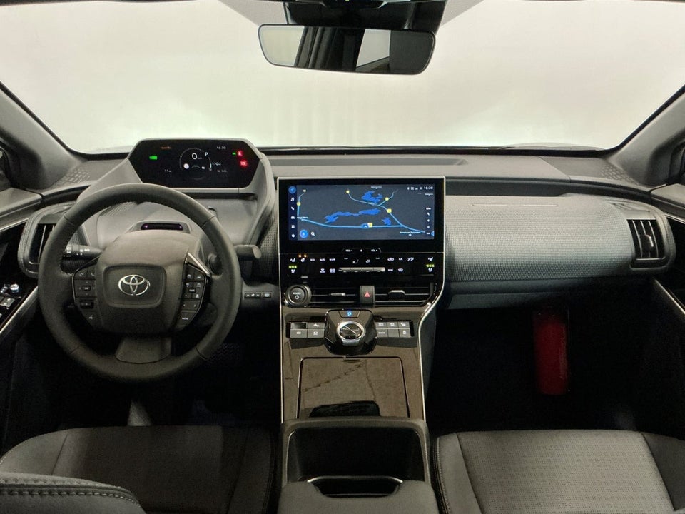 Toyota bZ4X Executive 5d