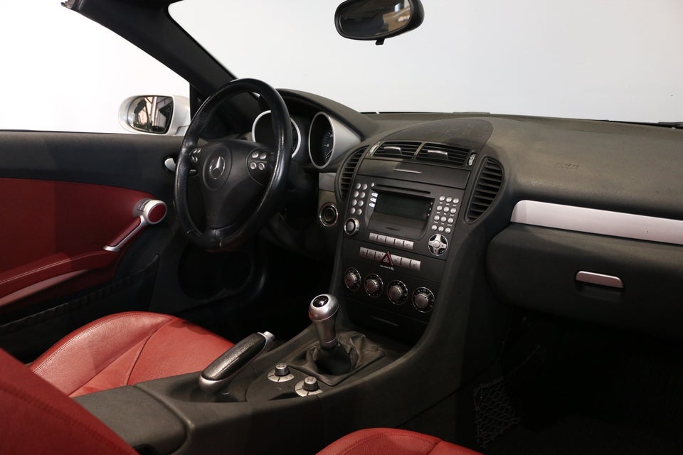 Mercedes SLK200 2,0 Kompressor aut. 2d