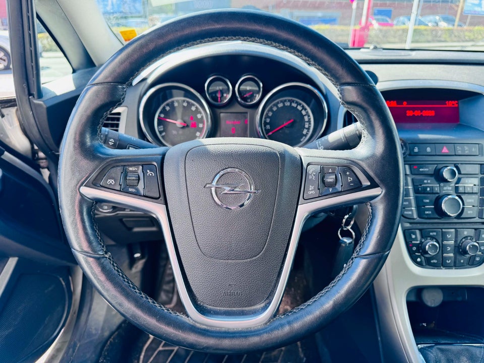 Opel Astra 1,4 T 140 Enjoy Sports Tourer 5d