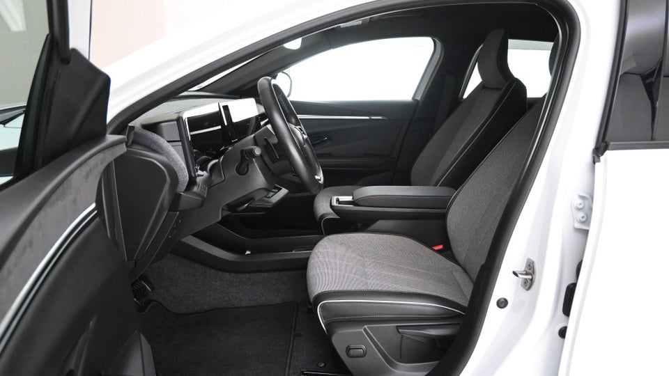 Renault Megane E-Tech 60 Techno 5d