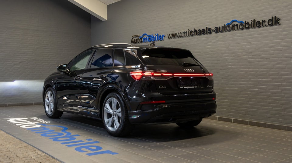 Audi Q4 e-tron 40 S-line 5d