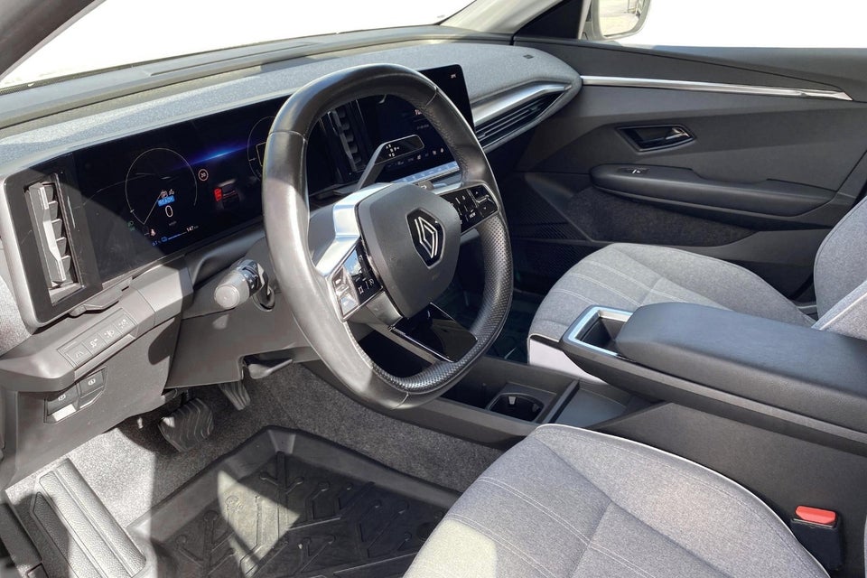 Renault Megane E-Tech 40 Equilibre 5d