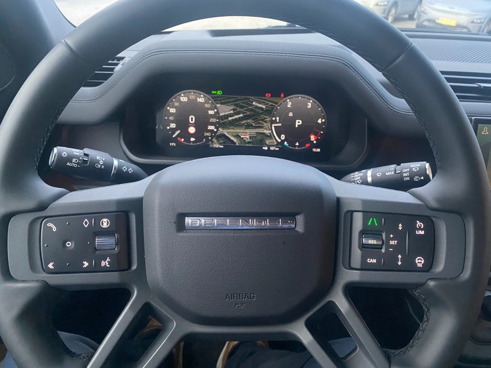 Land Rover Defender 90 3,0 D250 Hard Top X-Dynamic SE aut. Van 3d