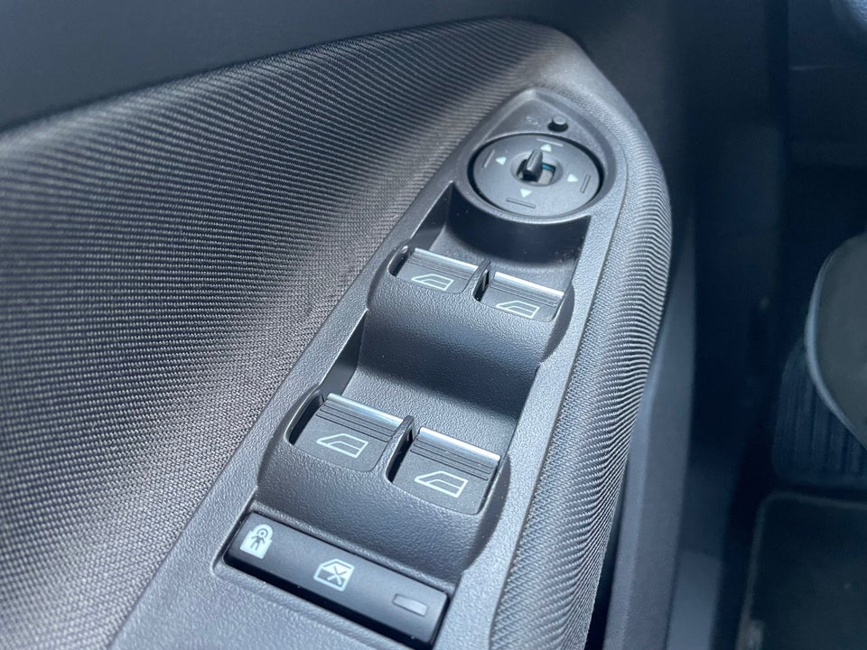 Ford C-MAX 1,0 SCTi 125 Titanium+ 5d