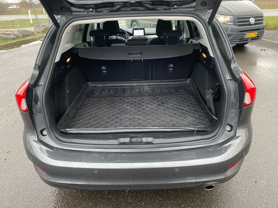 Ford Focus 1,0 EcoBoost Titanium stc. aut. 5d