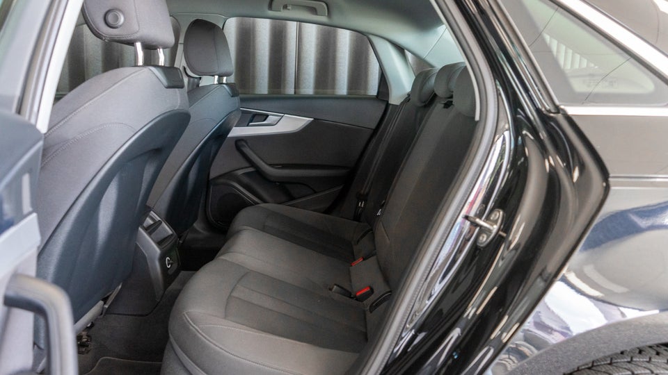 Audi A4 2,0 TFSi 190 Sport S-tr. 4d