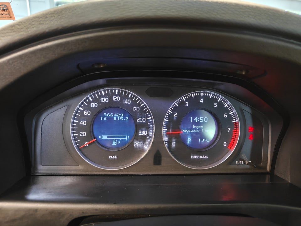 Volvo V70 2,5 T Momentum aut. 5d