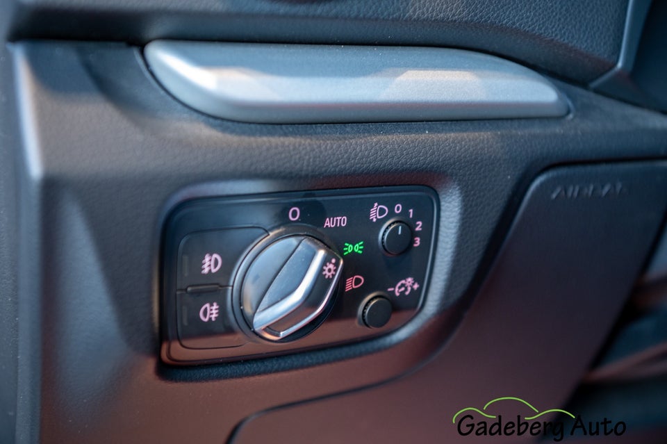 Audi A3 1,4 TFSi 150 Attraction 4d