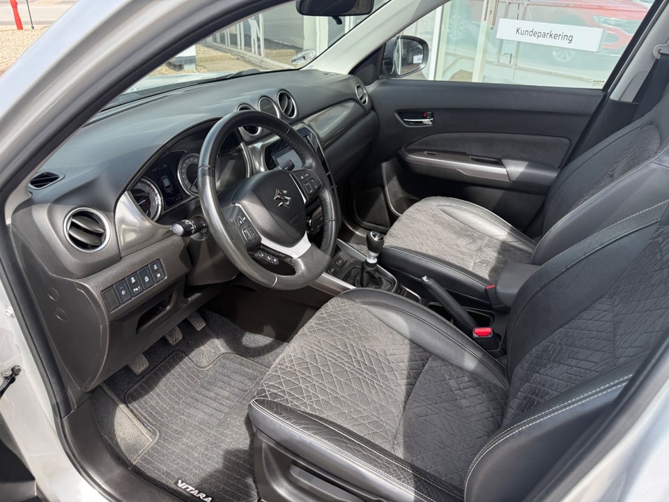 Suzuki Vitara 1,4 mHybrid Adventure 5d