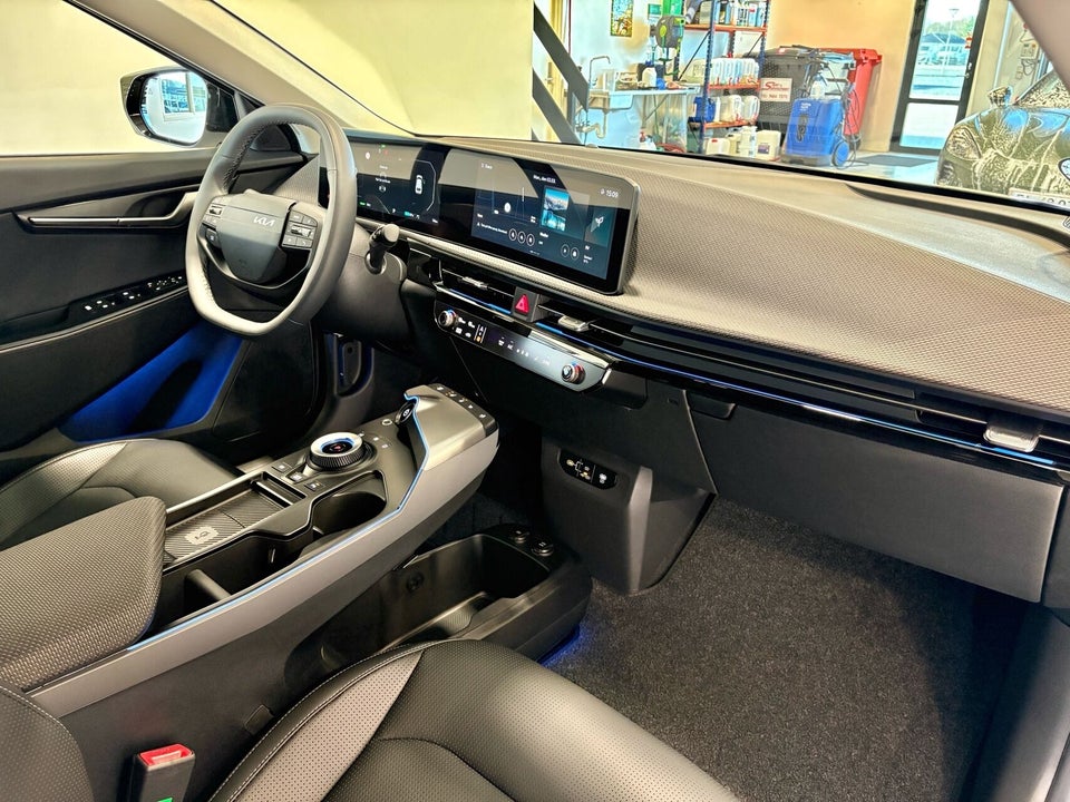 Kia EV6 84 Long Range Upgrade 5d