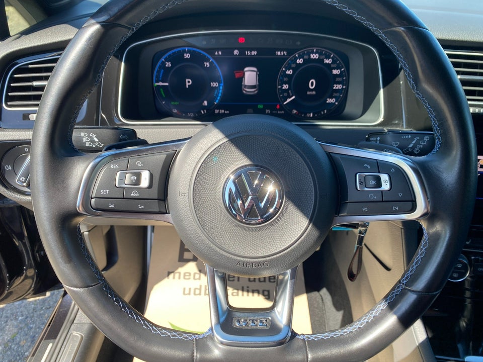 VW Golf VII 1,4 GTE DSG 5d