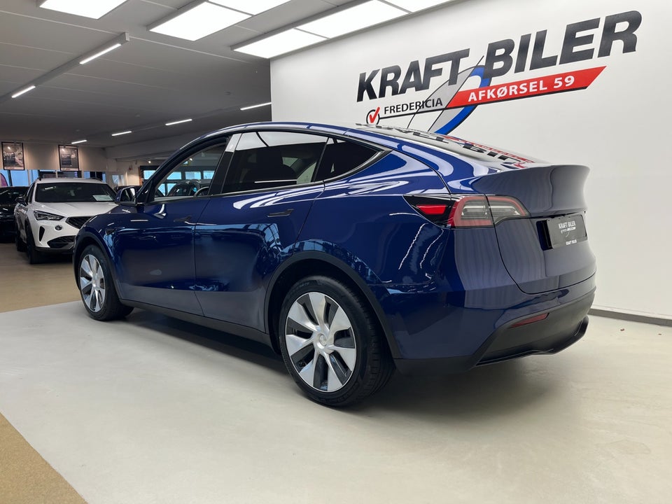 Tesla Model Y Long Range AWD 5d