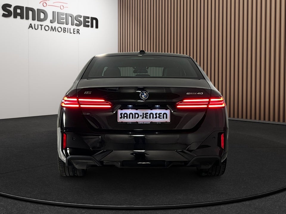 BMW i5 eDrive40 Fully Charged 4d