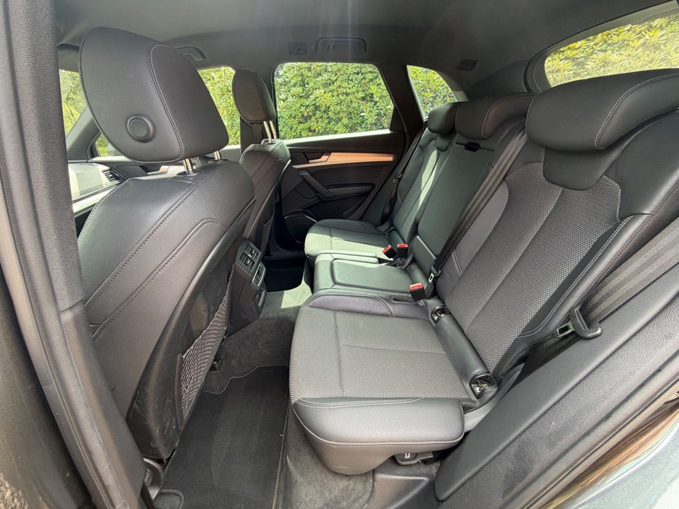 Audi Q5 55 TFSi e S-line quattro S-tr. 5d