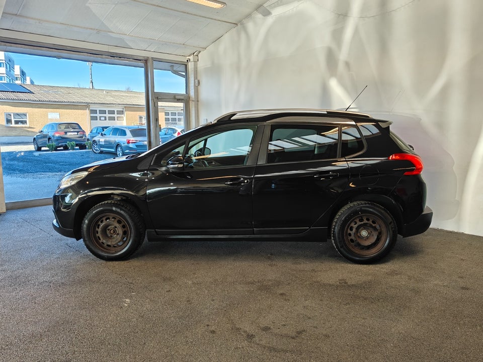 Peugeot 2008 1,2 VTi 82 Active Sky 5d