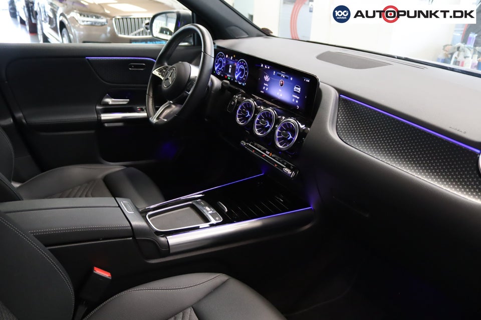 Mercedes EQA300 Progressive 4Matic 5d