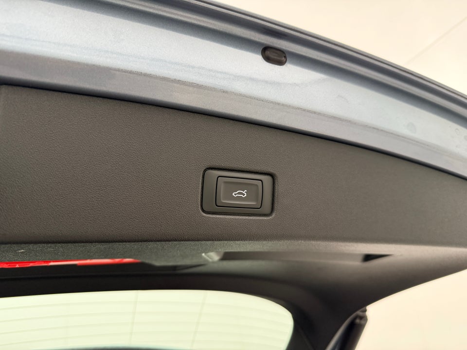 Audi Q4 e-tron 40  5d