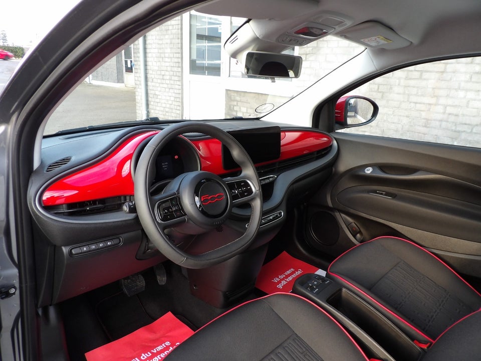 Fiat 500e 42 Icon 3d