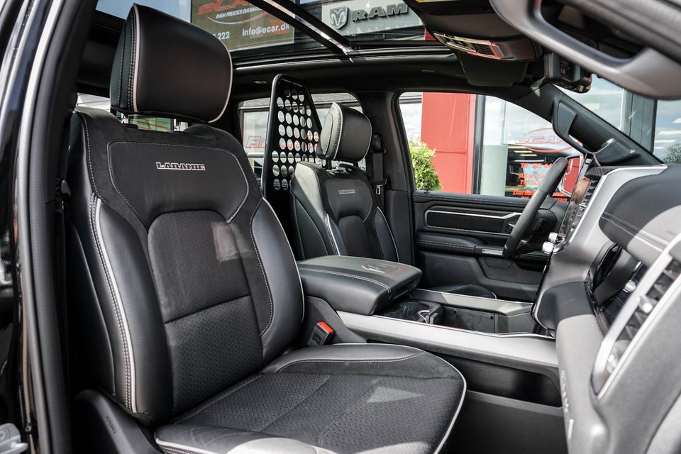 Dodge RAM 1500 3,0 Laramie Premium Night aut. 4d