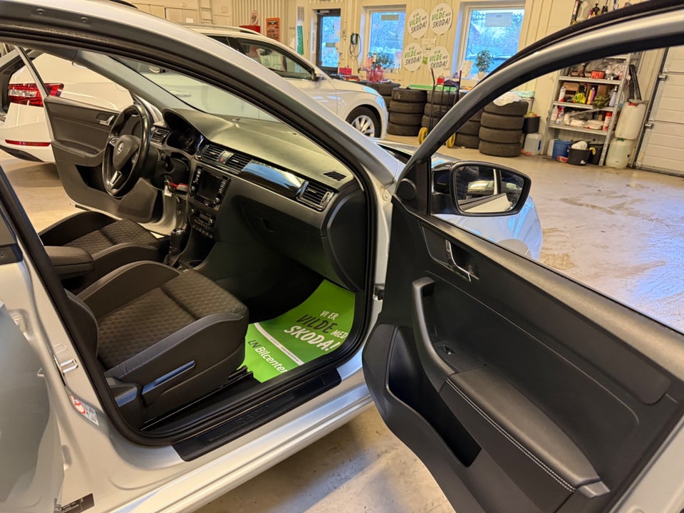 Skoda Rapid 1,4 TSi 125 Ambition Spaceback DSG 5d