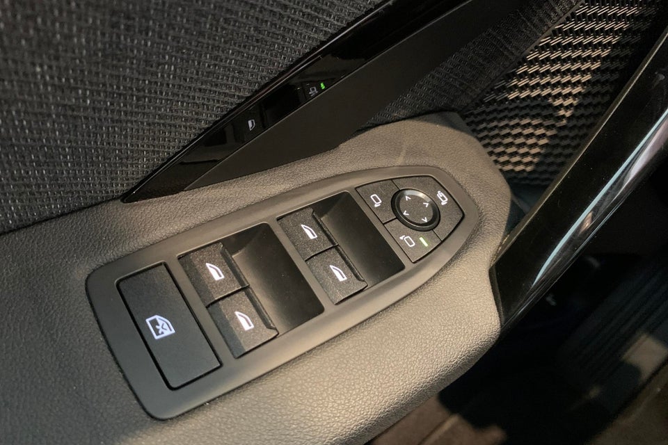 BMW iX1 eDrive20 5d