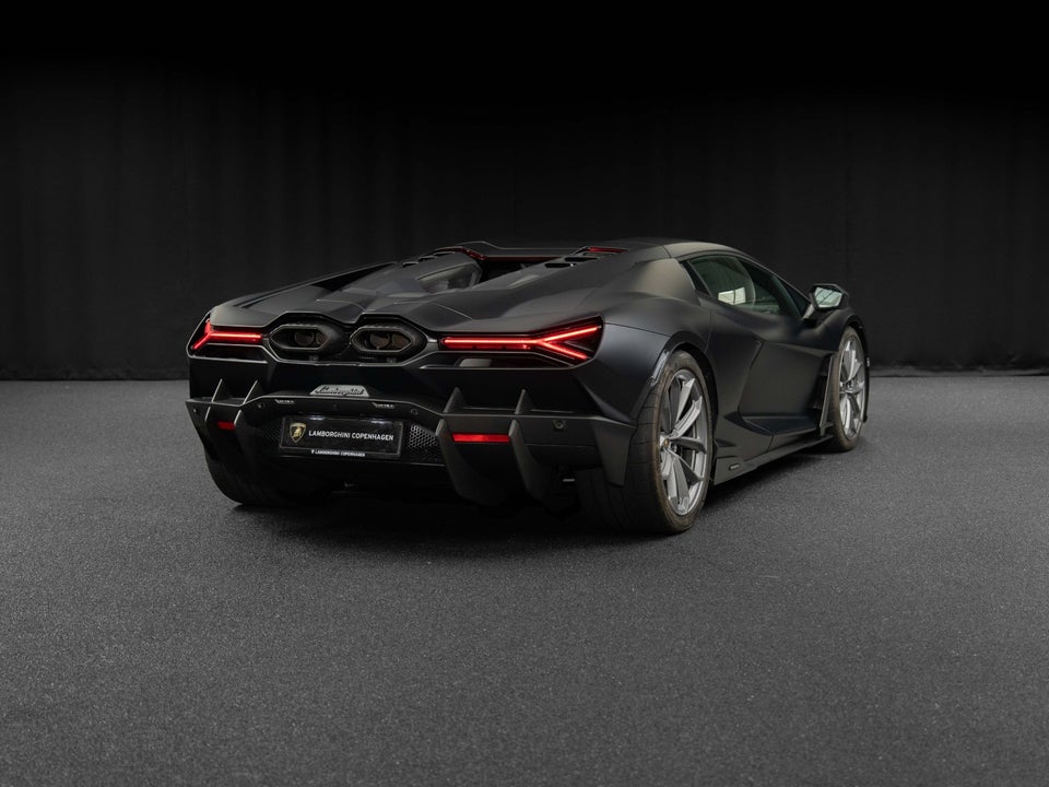 Lamborghini Revuelto 6,5  2d