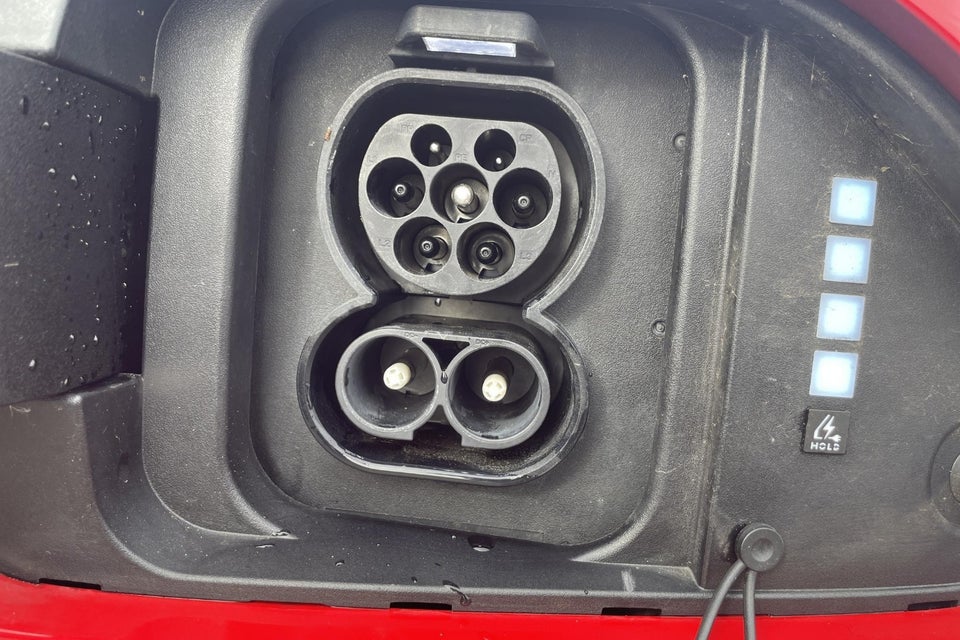 Hyundai Kona 48 EV Essential 5d