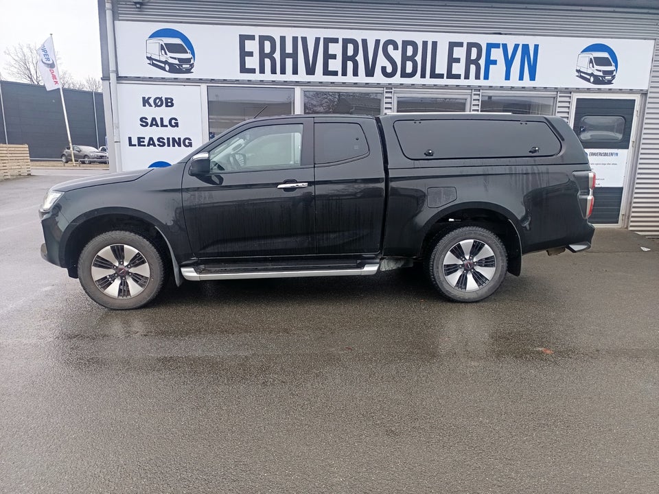 Isuzu D-Max 1,9 TD 163 Crew Cab Black Edition 4d