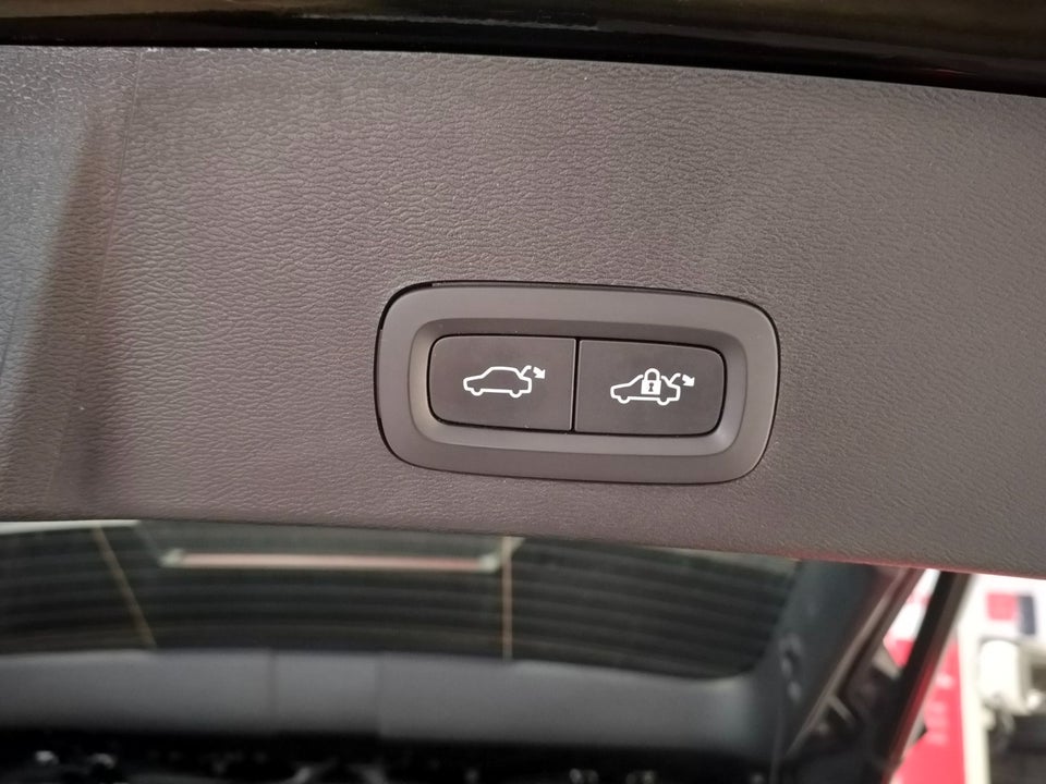 Volvo XC40 P6 ReCharge Core 5d