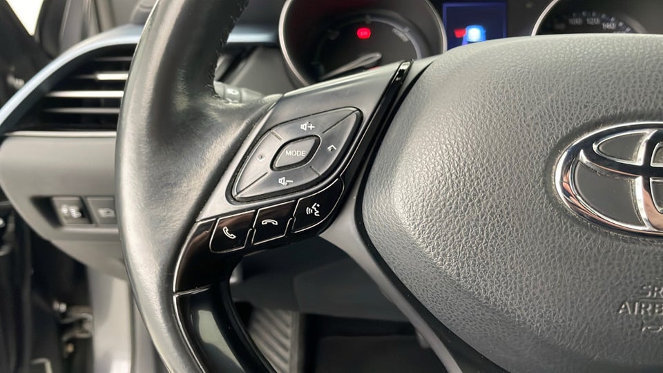 Toyota C-HR 1,8 Hybrid C-LUB CVT 5d