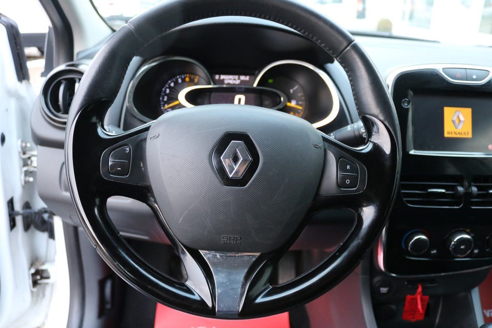 Renault Clio IV 0,9 TCe 90 Expression Sport Tourer 5d