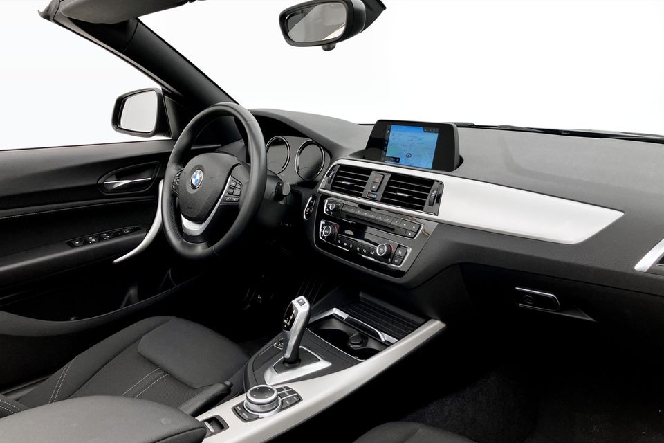BMW 218i 1,5 Cabriolet Connected aut. 2d
