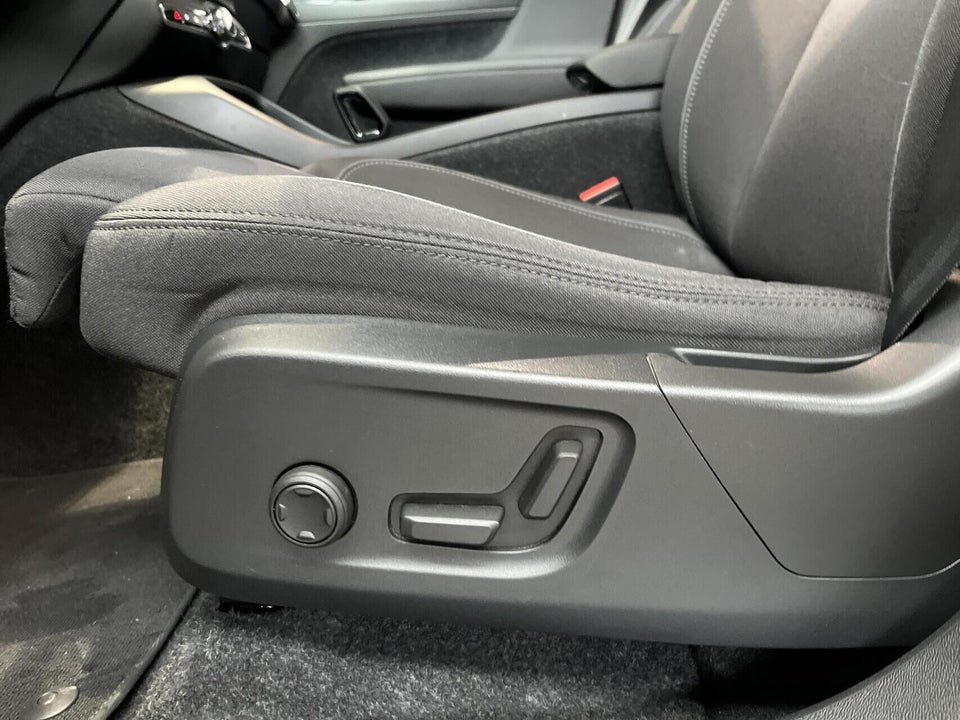 Volvo XC40 P6 ReCharge Ultimate 5d