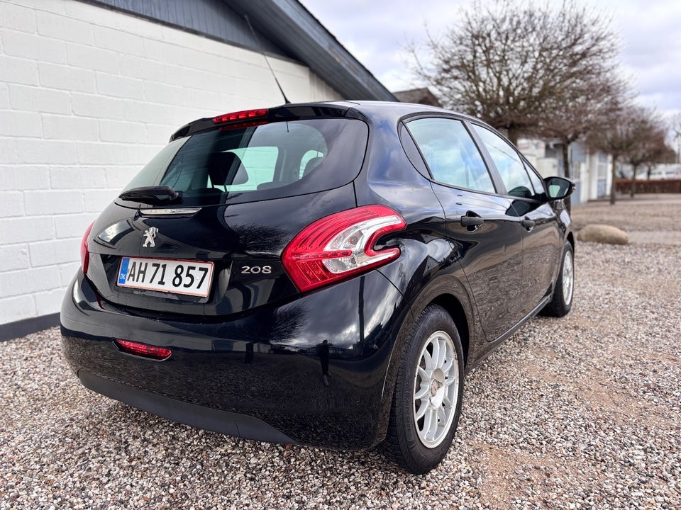 Peugeot 208 1,0 VTi Access 5d