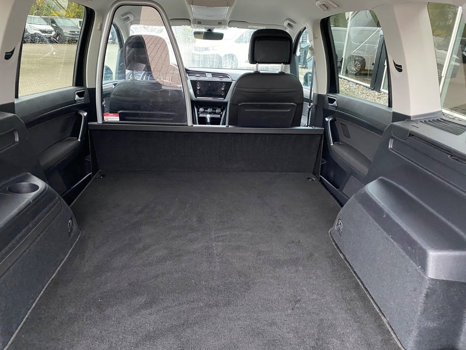 VW Touran 2,0 TDi 115 Comfortline DSG Van 5d