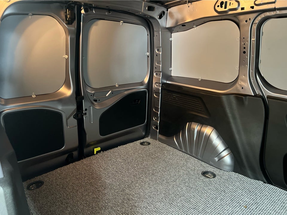 Peugeot Partner 1,5 BlueHDi 130 L1V1 Plus EAT8 Van
