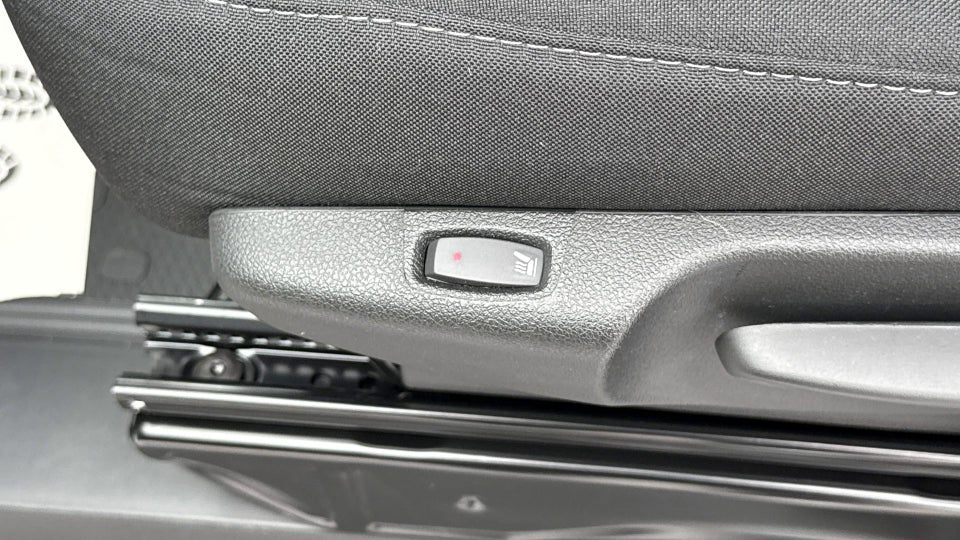 Renault Trafic 2,0 dCi 130 L2H1 Tekno